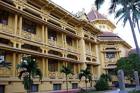 Cuối tuần cho bé đi chơi ở đâu Hà Nội: Bảo tàng lịch sử Việt Nam