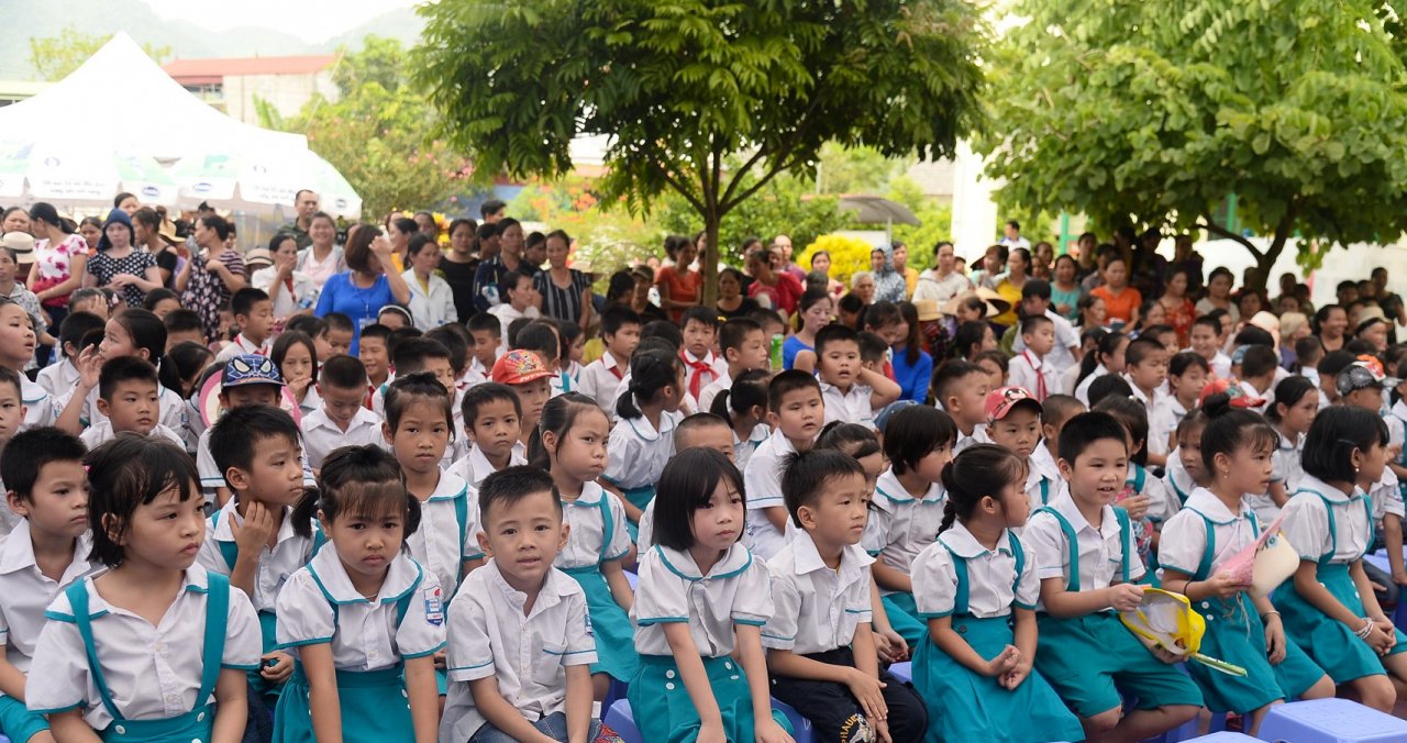 3hanh-trinh-13-nam-cua-chuong-trinh-sua-hoc-duong-va-nhung-trai-ngot