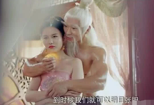 phim-chuyen-the-tu-tay-du-ky-co-canh-an-ai-cua-thai-thuong-lao-quan-va-ba-la-sat-gay-phan-no