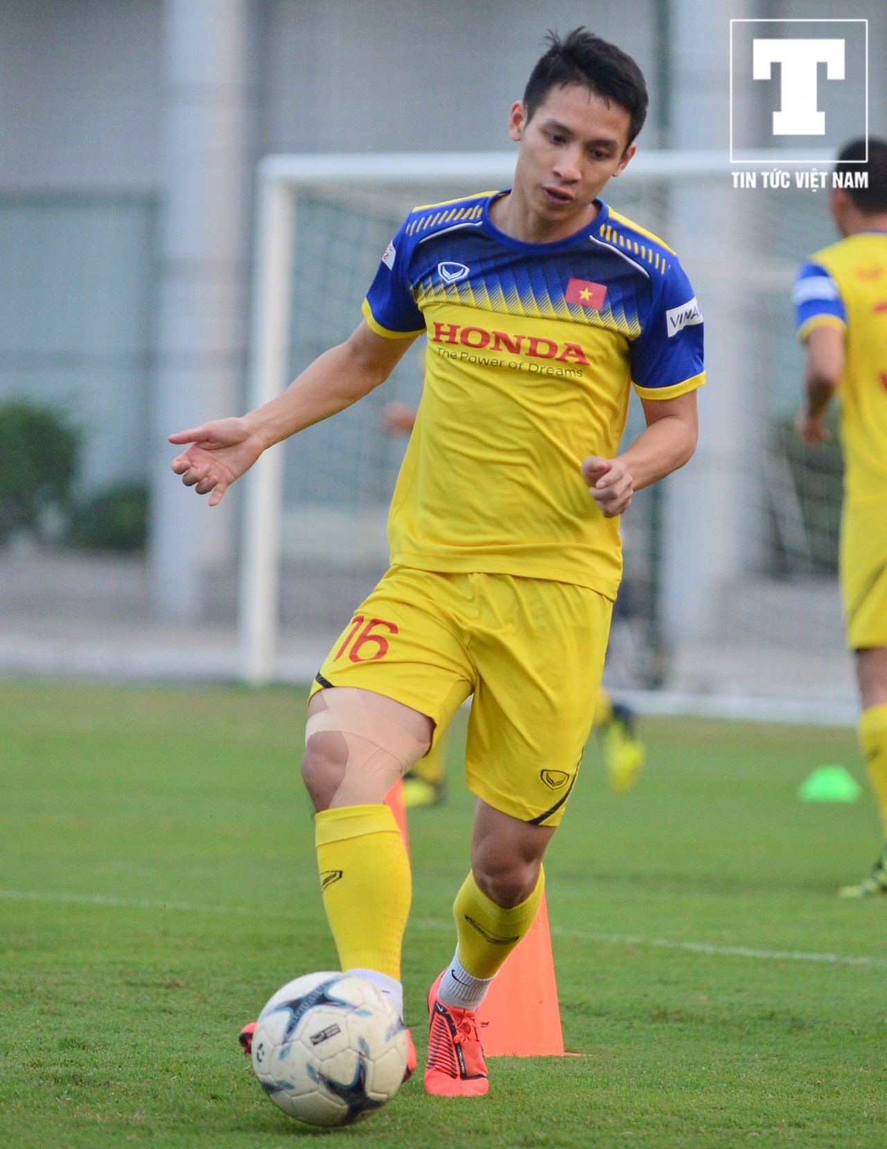 van-toan-can-loi-vi-huong-dan-mai-huy-hung-deu-khong-hieu