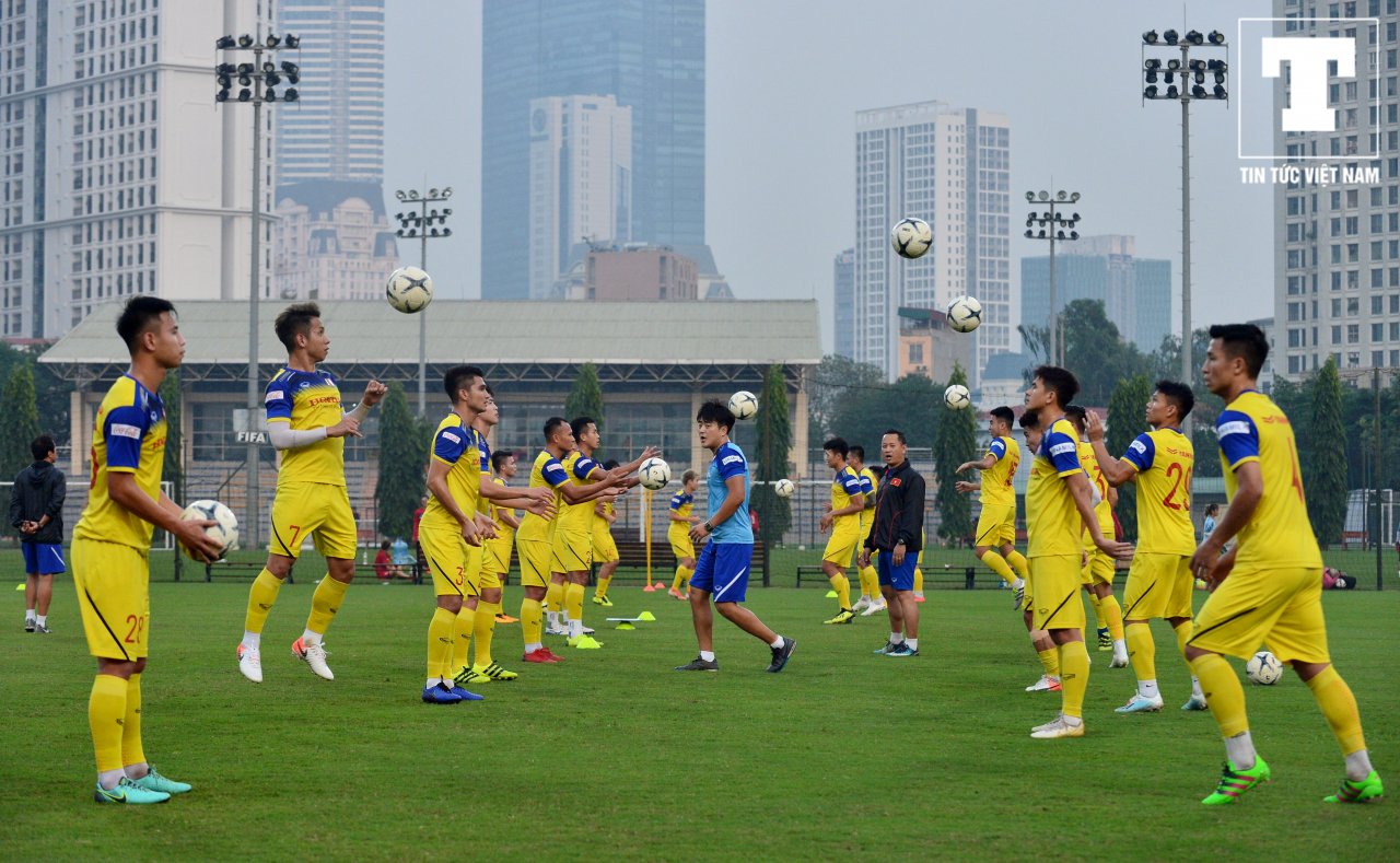 van-toan-can-loi-vi-huong-dan-mai-huy-hung-deu-khong-hieu