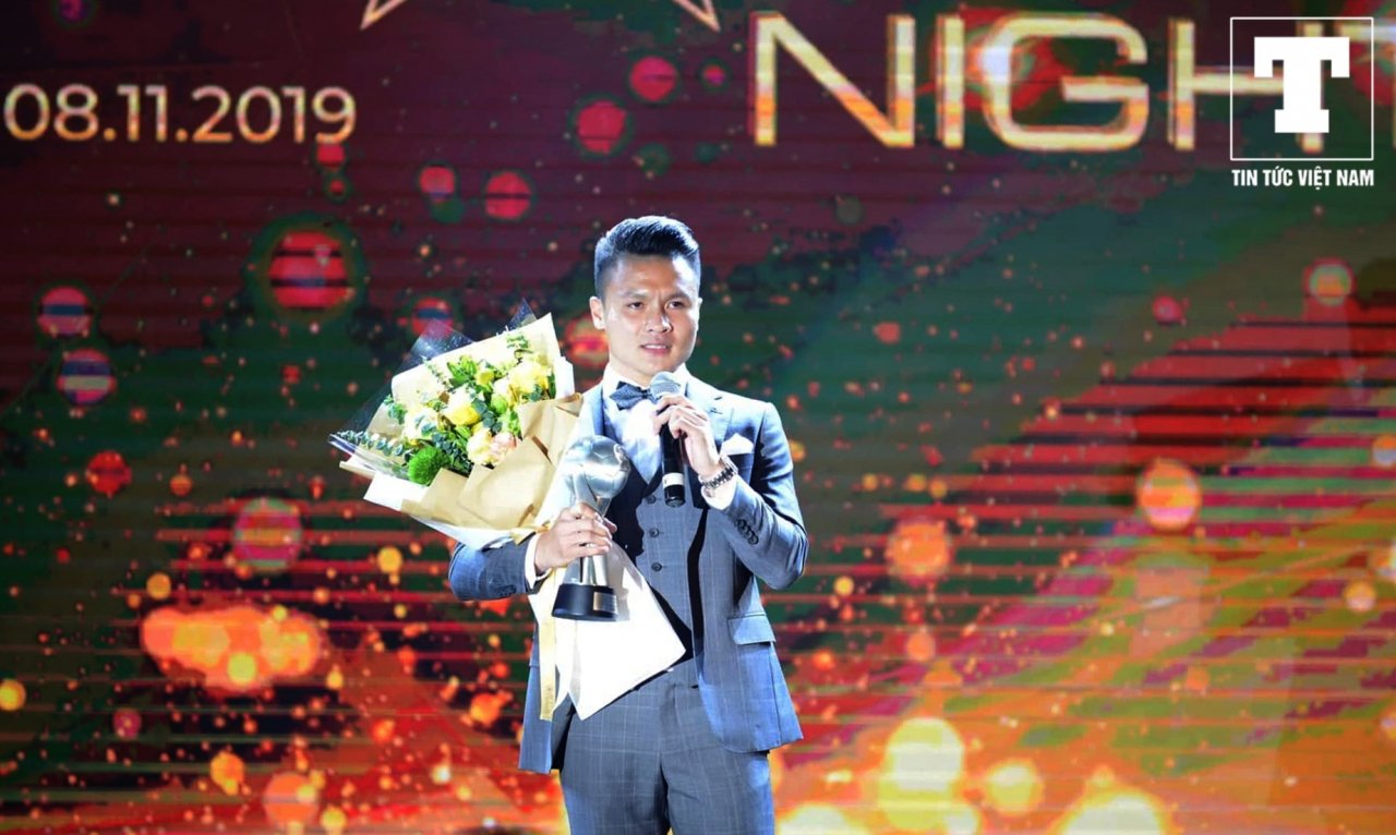 vuot-messi-thai-gianh-giai-xuat-sac-nhat-dong-nam-a-quang-hai-noi-gi