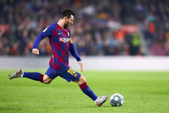 messi-lap-hat-trick-duoi-kip-ky-luc-ghi-ban-cua-ronaldo
