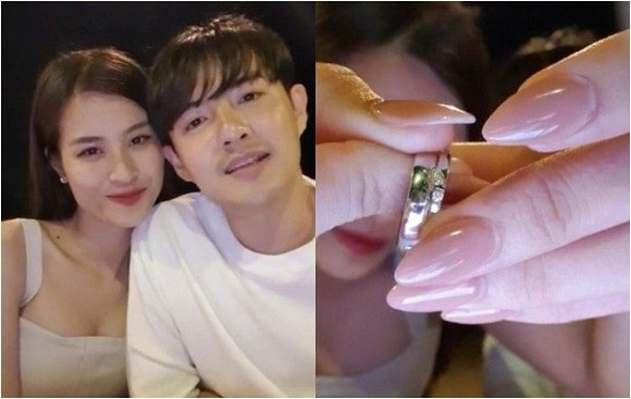Đông Nhi - Ông Cao Thắng khoe cận nhẫn cưới tới người hâm mộ. 