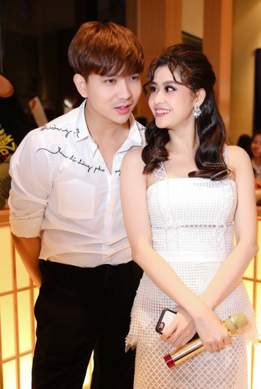 tim-va-truong-quynh-anh-bi-bat-gap-cung-nhau-toi-thai-lan