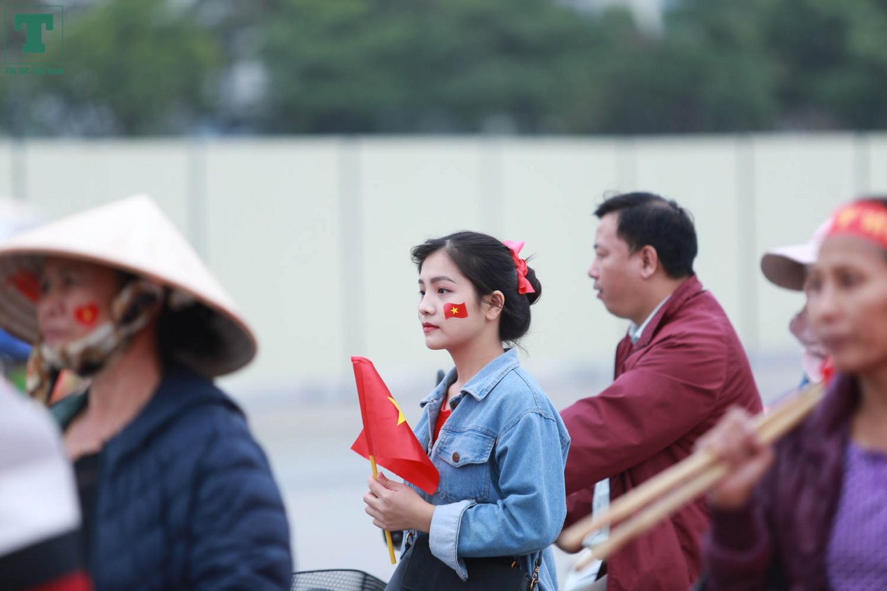nu-co-dong-vien-xinh-dep-den-svd-my-dinh-co-vu-doi-tuyen-viet-nam
