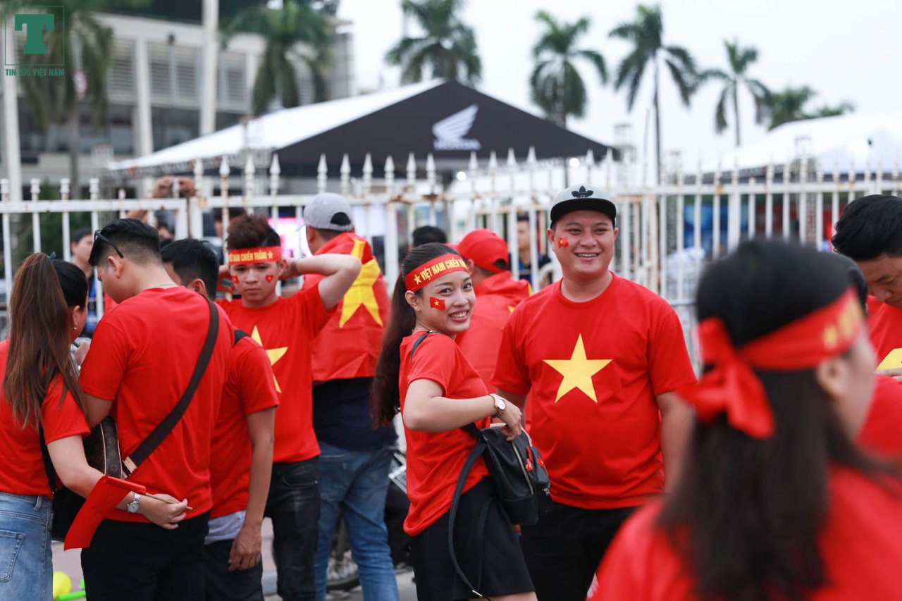 nu-co-dong-vien-xinh-dep-den-svd-my-dinh-co-vu-doi-tuyen-viet-nam