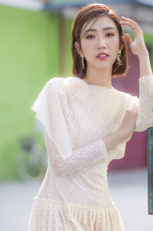 Thúy Ngân xác nhận tham gia đám cưới của Bảo Thy vào ngày 16/11 tới. Không như các nghệ sĩ khác, Bảo Thy mời rất ít đồng nghiệp. Được biết, chỉ có 5 khách mời hoạt động trong giới giải trí.