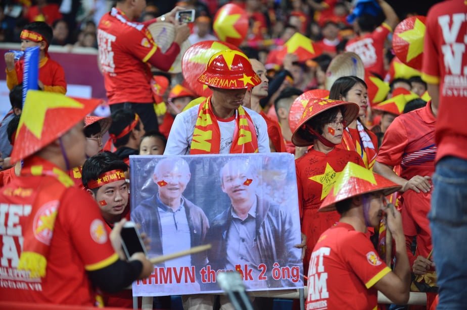 truc-tiep-viet-nam-vs-uae-lich-su-se-sang-trang