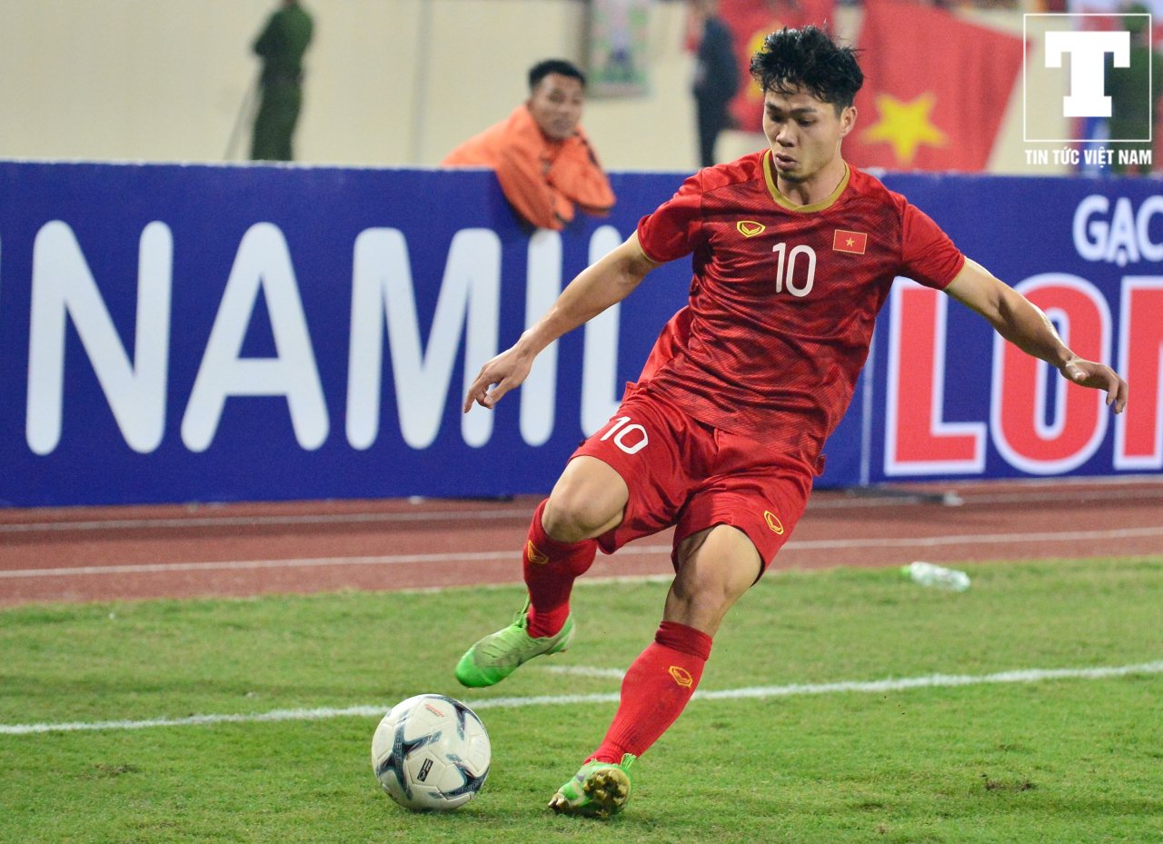 khien-hang-thu-uae-kho-so-tu-khi-vao-san-cdv-van-tim-ra-chi-tiet-che-cong-phuong-lua-90-trieu-dan-viet-nam
