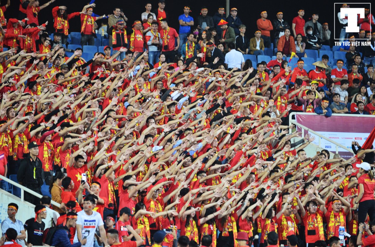 loi-que-huong-at-tieng-ken-tieng-ken-vuvuzela-tai-chao-lua-my-dinh