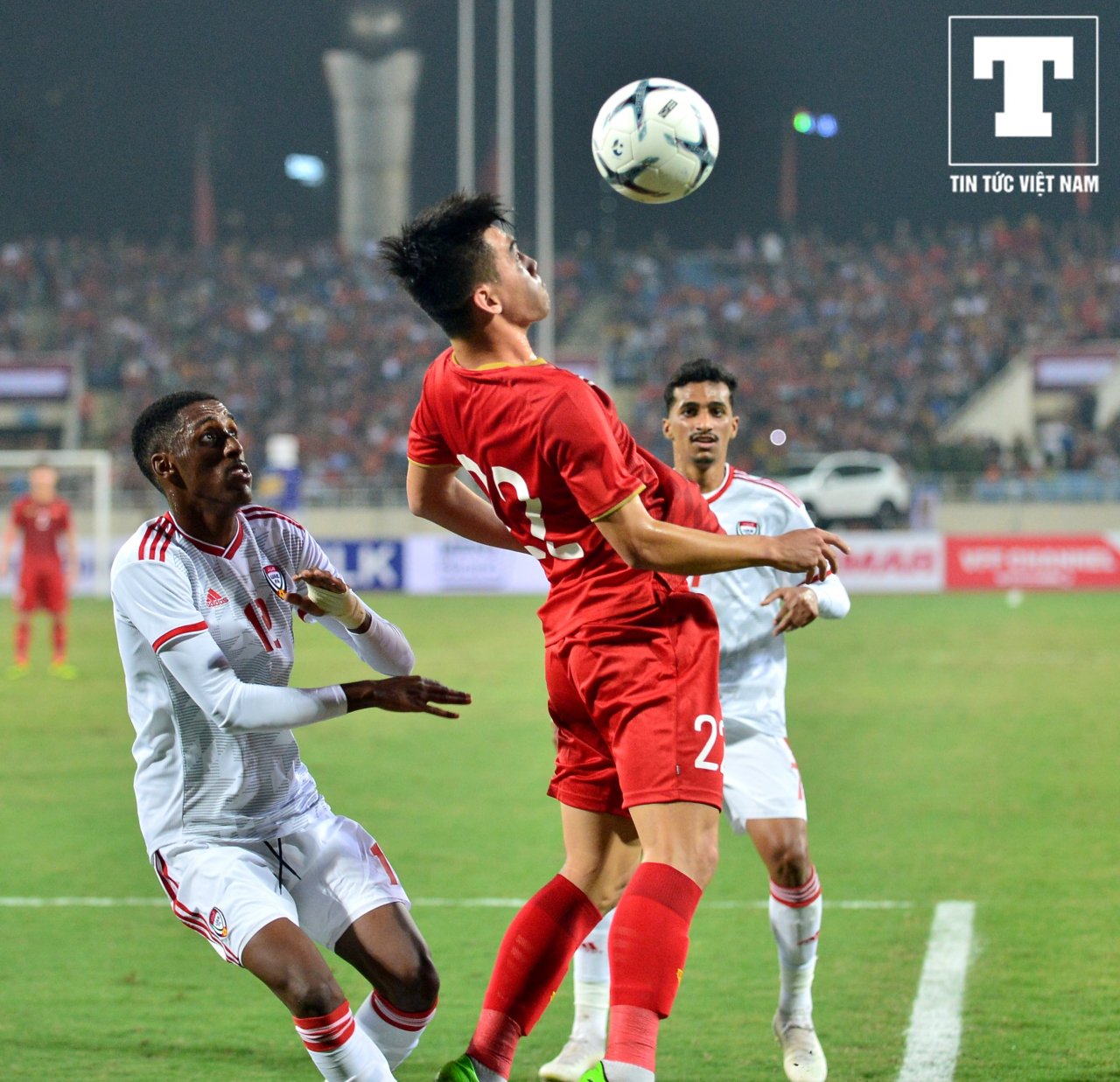 nhung-hinh-anh-nay-cho-thay-tai-sao-tien-linh-duoc-thay-park-khen-la-tai-nang-tre-trien-vong-nhat-bong-da-viet-nam