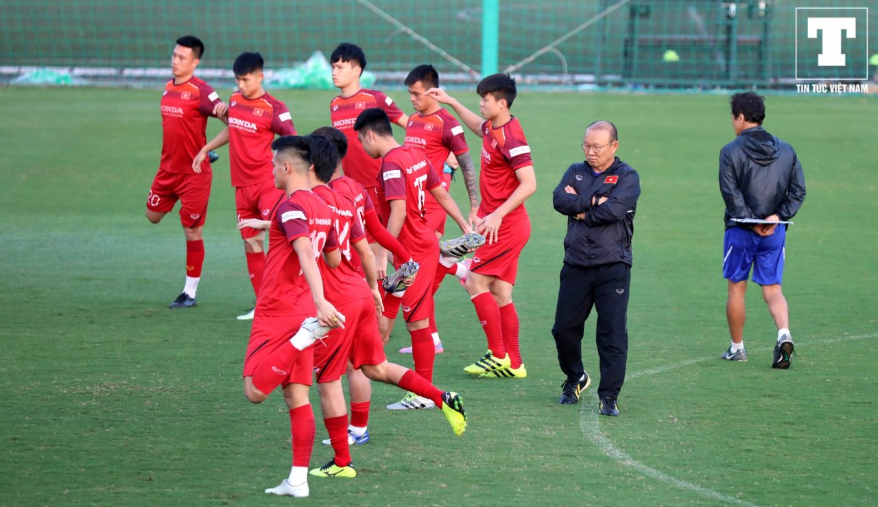 nhieu-tuyen-thu-viet-nam-bi-hlv-park-hang-seo-so-gay-sau-tran-thang-uae
