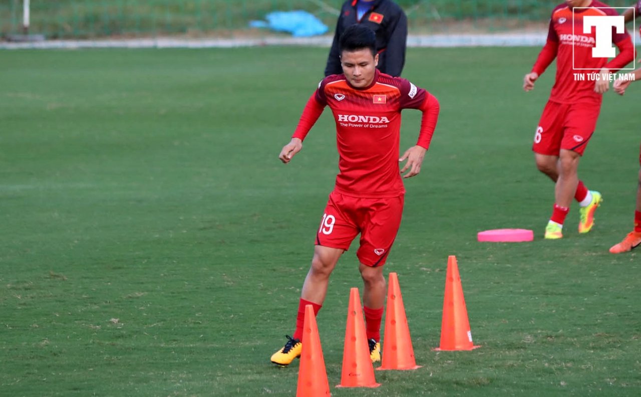 nhieu-tuyen-thu-viet-nam-bi-hlv-park-hang-seo-so-gay-sau-tran-thang-uae