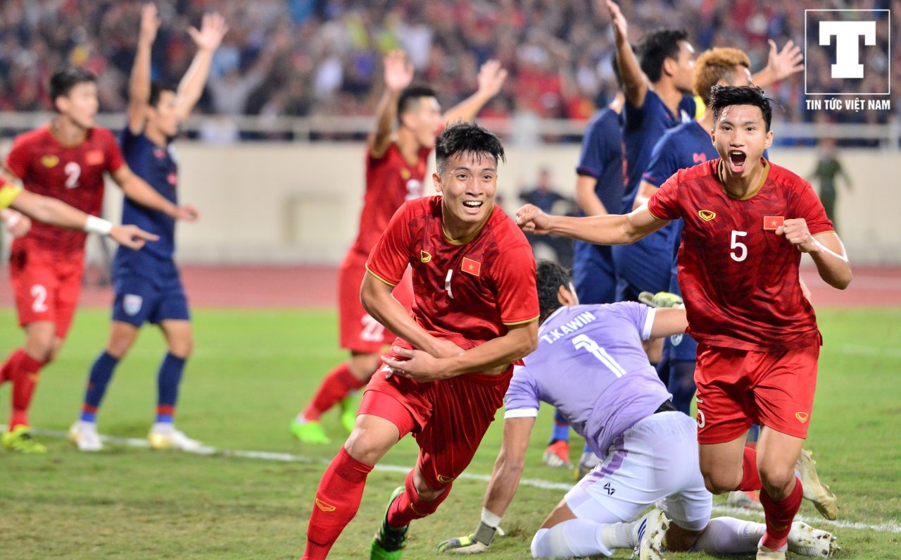 khong-chi-cat-coi-gay-tranh-cai-trong-tai-ahmed-al-kaf-con-nhieu-lan-nhac-nho-tuyen-thu-viet-nam