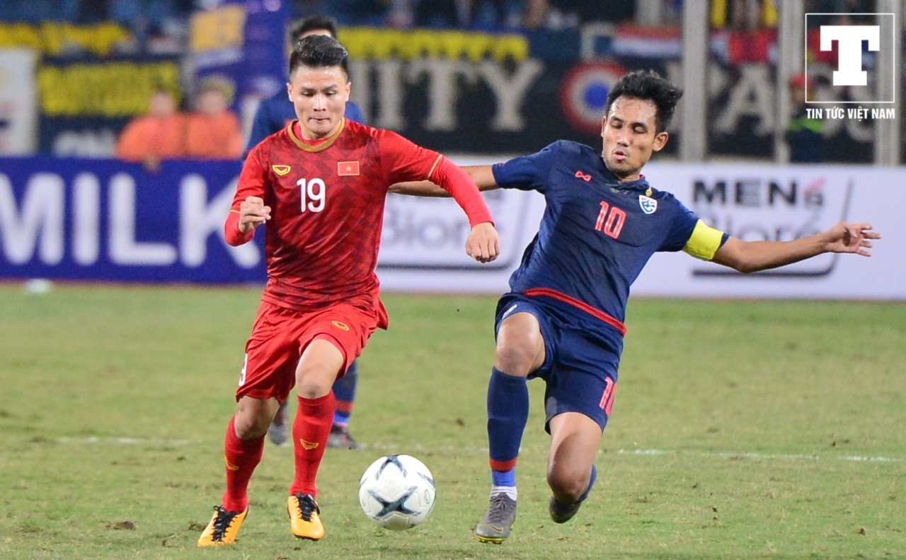khong-chi-thi-dau-nhu-mot-chien-binh-quang-hai-con-nhac-bai-cho-dang-van-lam-toa-sang