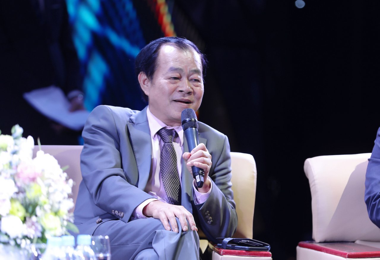 ong-trinh-van-quyet-toi-tin-gia-bav-fhh-nam-2020-co-the-dat-3-chu-so