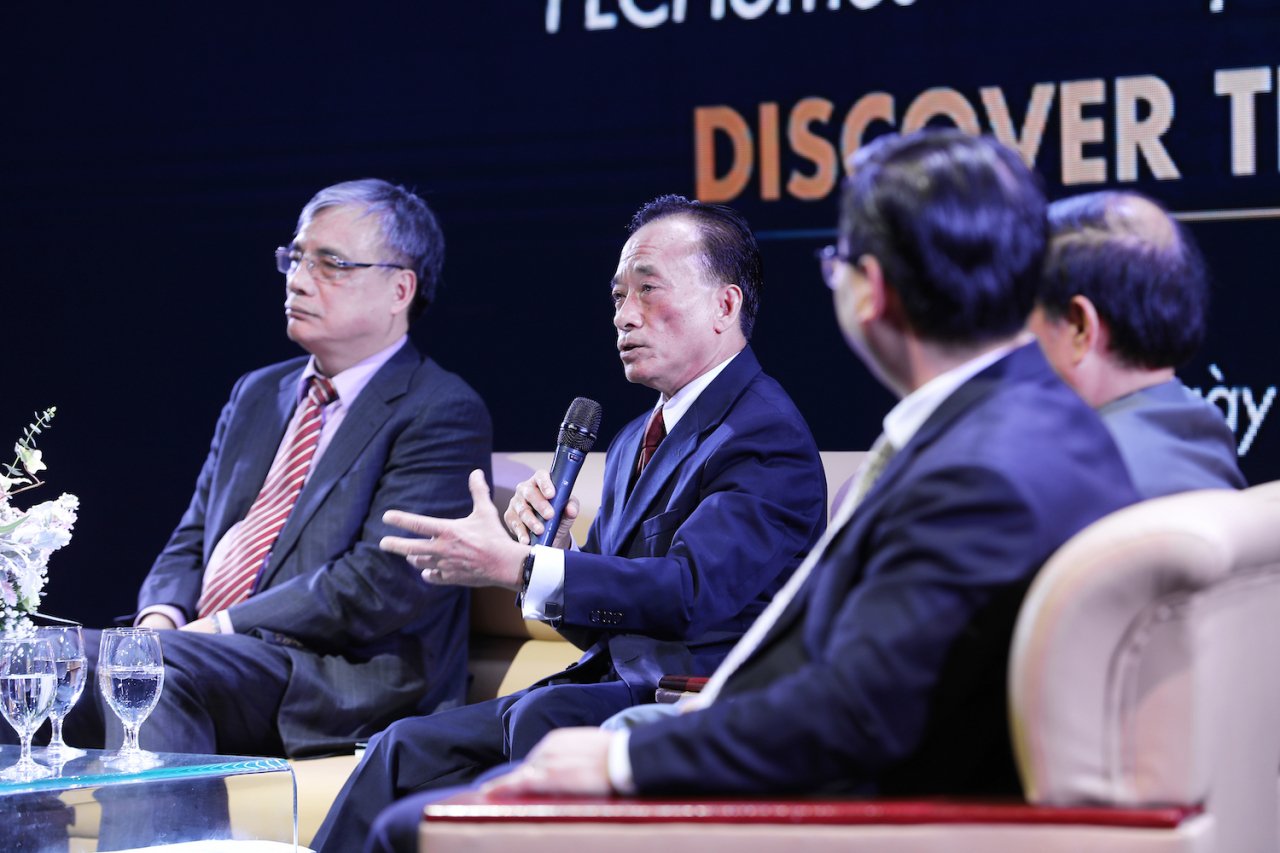 ong-trinh-van-quyet-toi-tin-gia-bav-fhh-nam-2020-co-the-dat-3-chu-so
