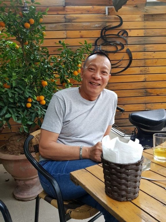 MC kỳ cựu khẳng định cuộc sống không có bất cứ sự xáo trộn nào sau khi nghỉ hưu. Sự thay đổi lớn nhất là show nhiều hơn, thu nhập tăng hơn.