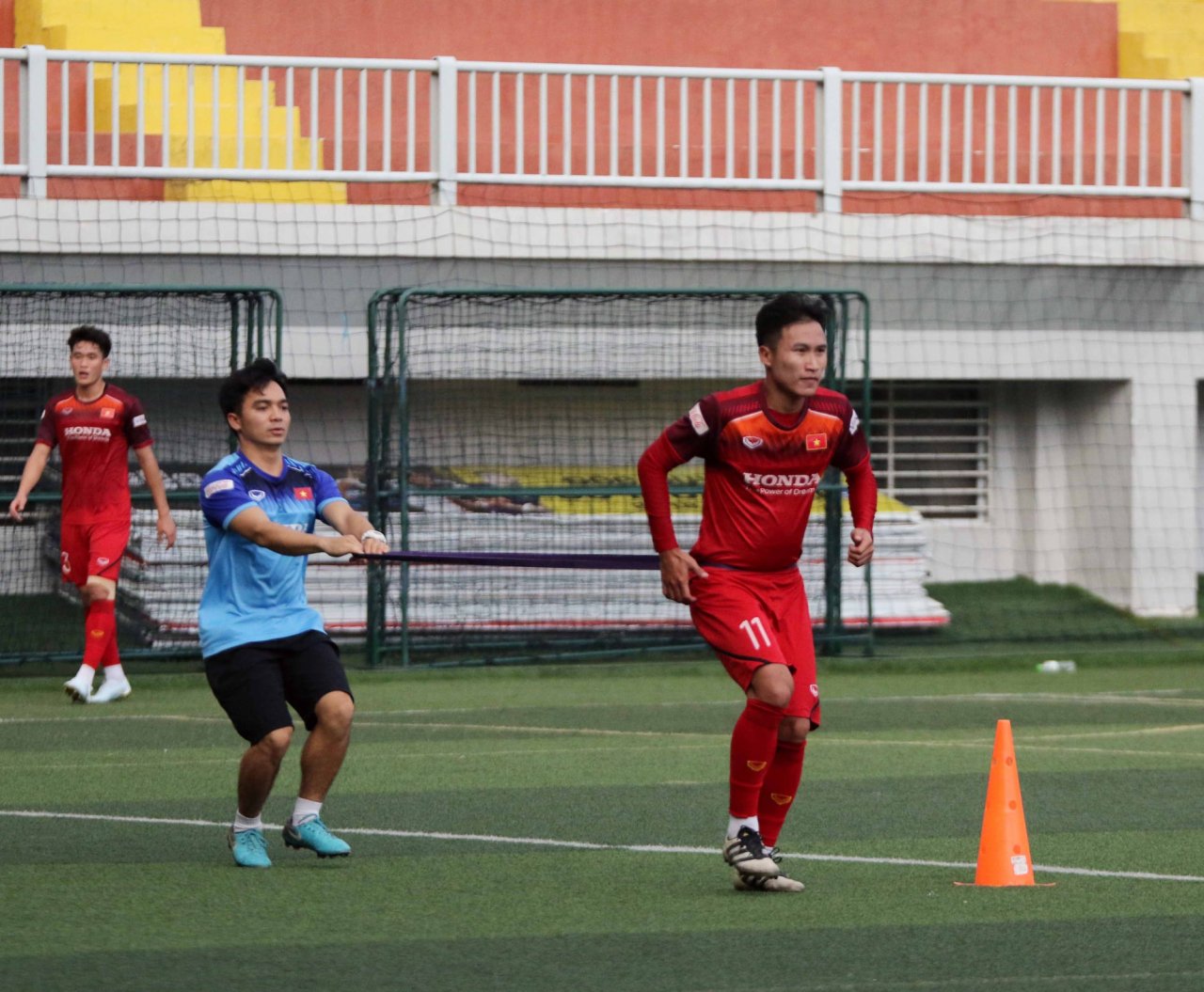dt-u22-viet-nam-tap-luyen-trong-ngay-day-du-quan-so-san-sang-cho-chien-dich-san-vang-sea-games-30