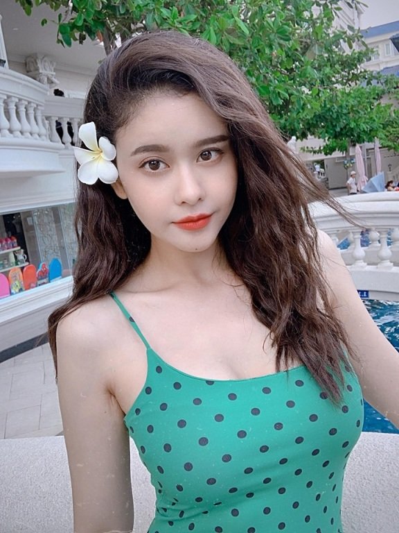 Hậu chia tay Tim, Trương Quỳnh Anh ngày càng gợi cảm, xinh đẹp. 