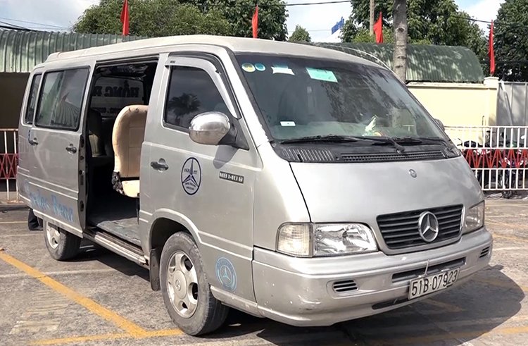 dong-nai-tiep-tuc-xay-ra-viec-xe-dua-don-lam-roi-hoc-sinh-xuong-duong