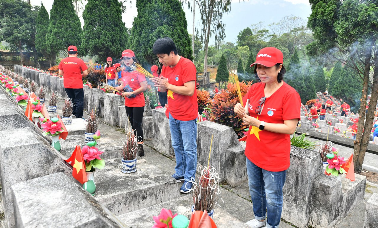 vietjet-gop-suc-gin-giu-bien-cuong-to-quoc