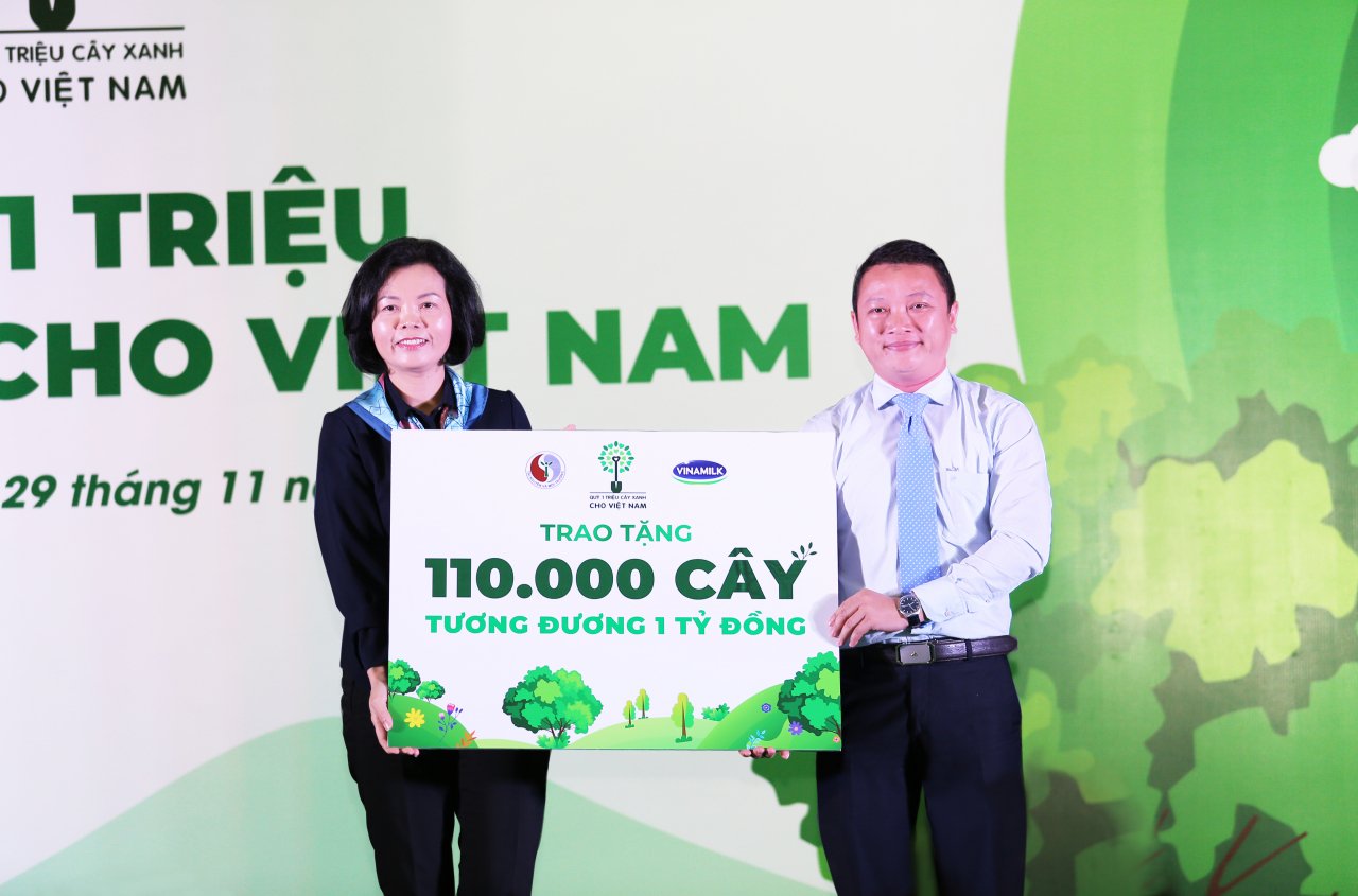 vinamilk-trong-110000-cay-xanh-gop-phan-phu-xanh-binh-dinh
