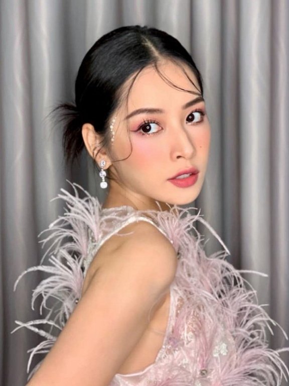 sao-viet-hom-nay-tang-thanh-ha-dien-do-den-tre-nai-hoa-hau-hhen-nie-don-sang-o-nha-thue