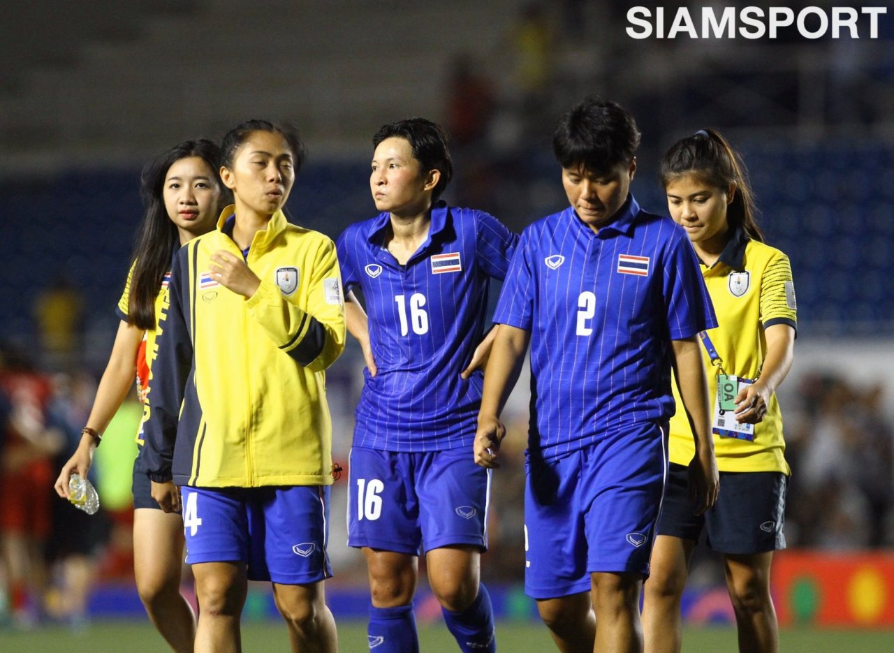 cau-thu-thai-lan-khoc-nuc-no-sau-that-bai-truoc-tuyen-nu-viet-nam