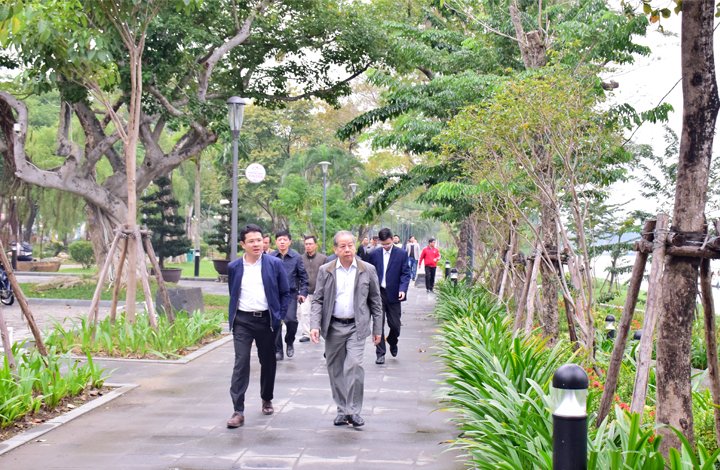 hue-he-thong-nha-ve-sinh-cong-cong-chua-duoc-hien-dai