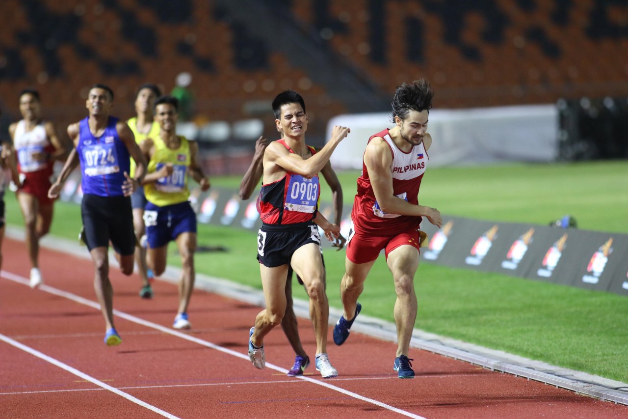 vdv-nuoc-chu-nha-lan-lan-dua-dinh-huc-vang-duong-van-thai-nhung-khong-thanh