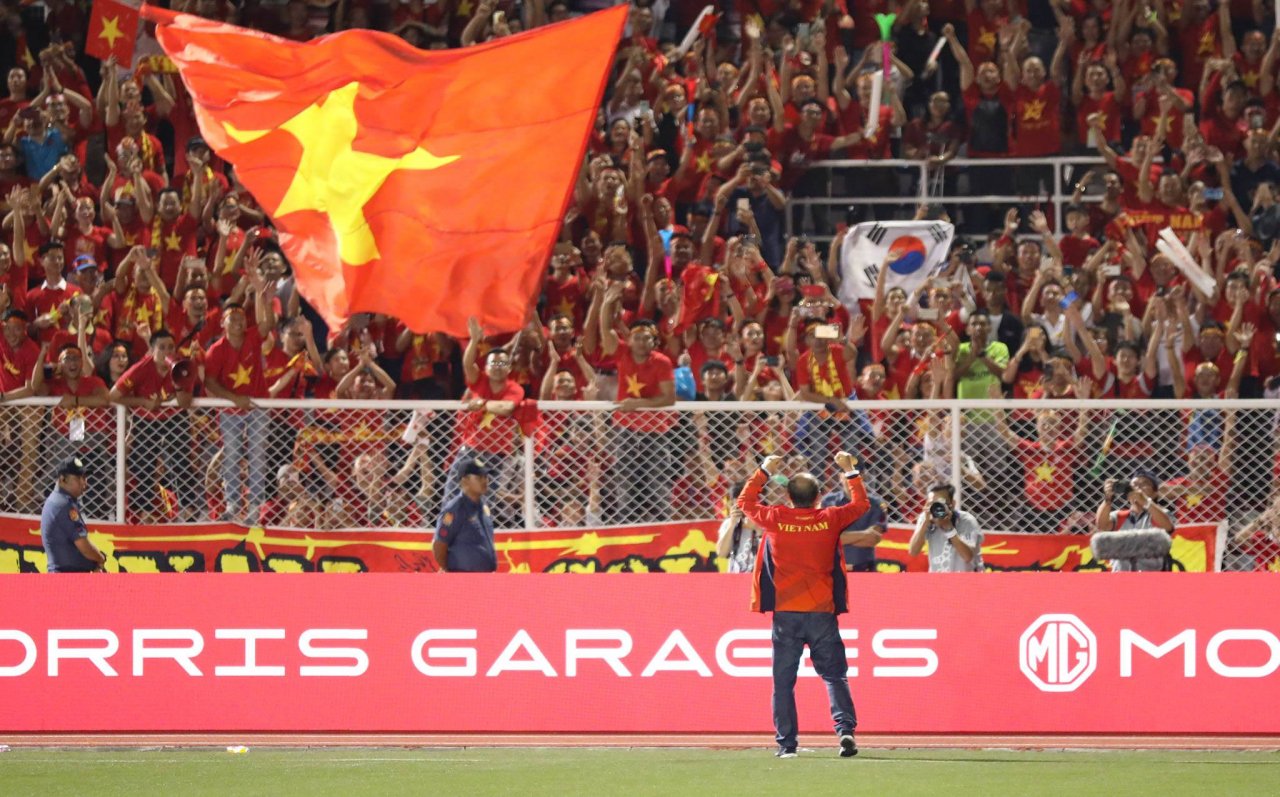 can-canh-man-an-mung-khoanh-khac-lich-su-cua-u22-viet-nam-khi-gianh-hcv-sea-games