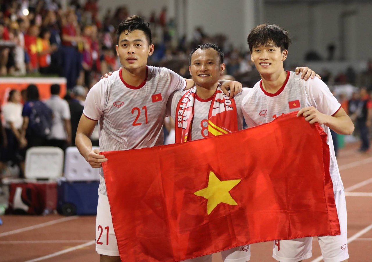 can-canh-man-an-mung-khoanh-khac-lich-su-cua-u22-viet-nam-khi-gianh-hcv-sea-games
