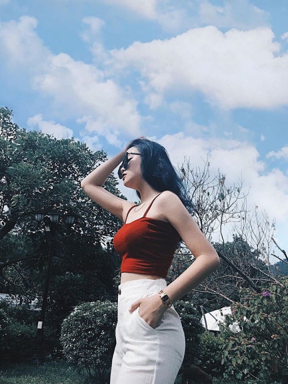 Cũng nhờ đó, bạn gái Đoàn Văn Hậu có thêm nghề