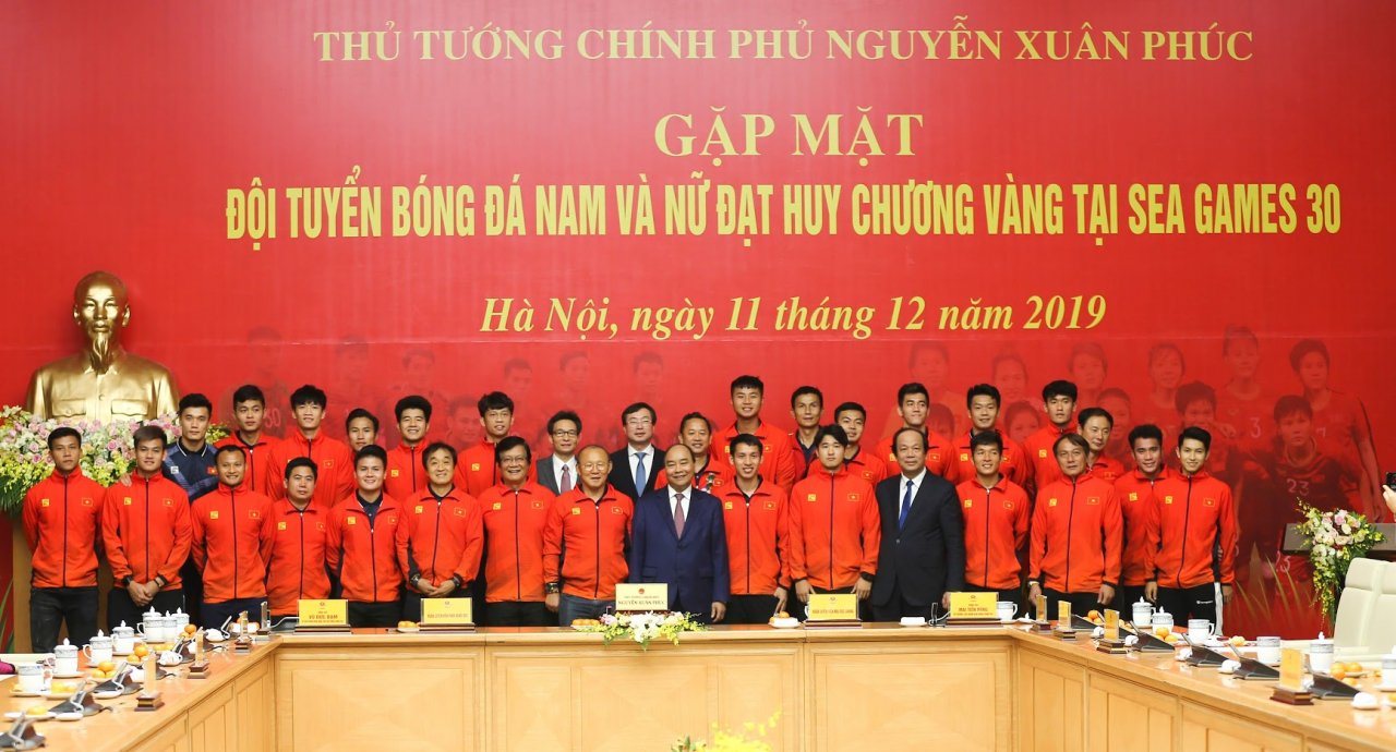 can-canh-bua-com-than-mat-thu-tuong-moi-cac-nha-vo-dich-sea-games-30