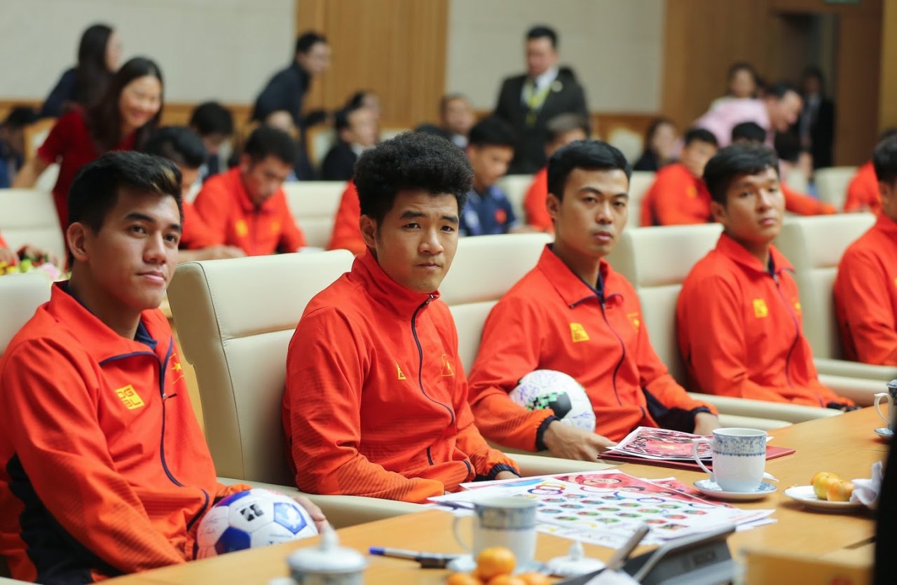 can-canh-bua-com-than-mat-thu-tuong-moi-cac-nha-vo-dich-sea-games-30