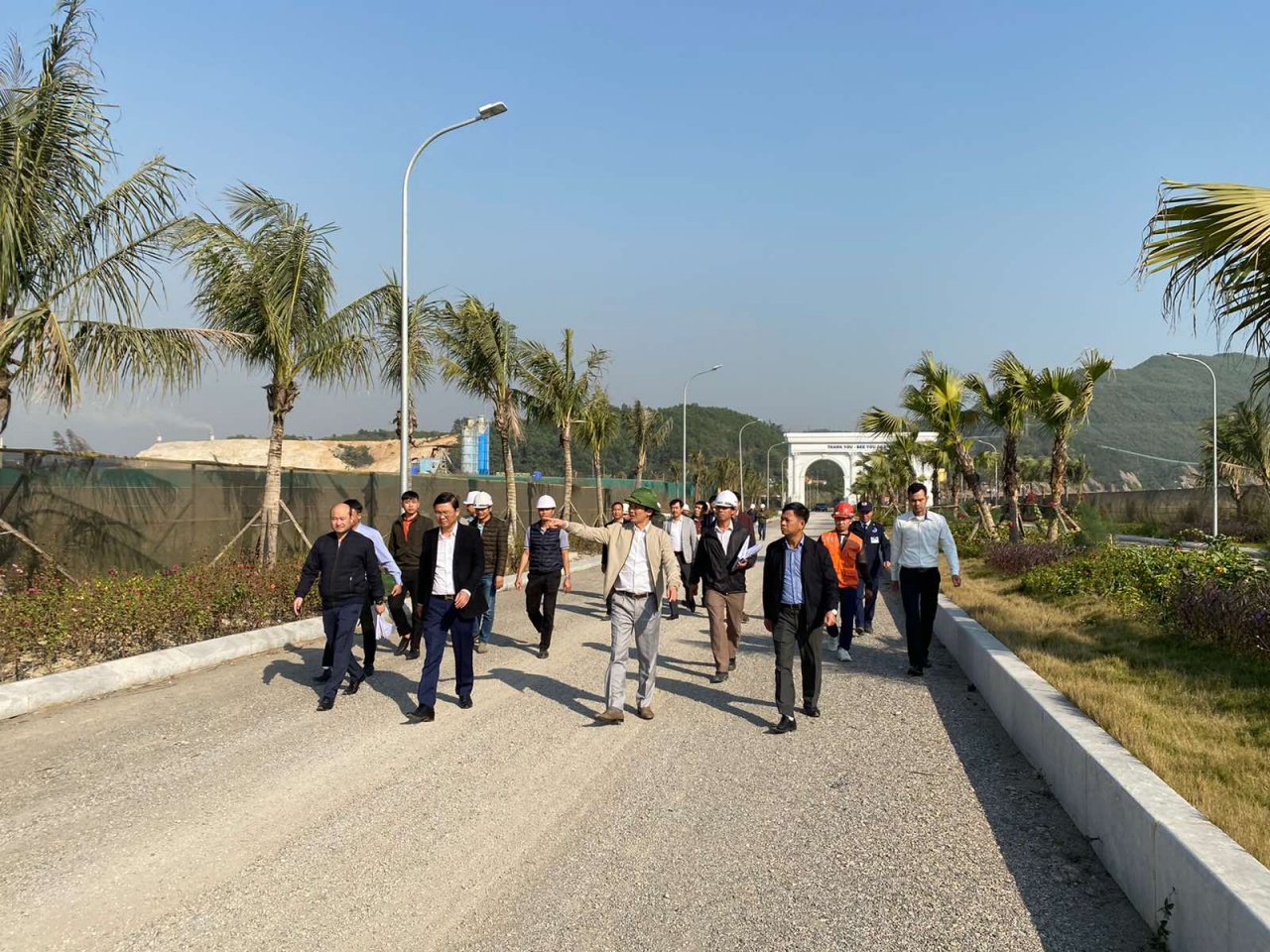 can-canh-tien-do-than-toc-tai-du-an-do-thi-ven-bien-hien-dai-bac-nhat-quang-ninh