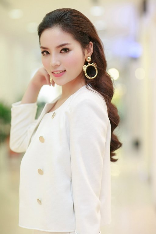 nhung-ngoi-sao-tuoi-chuot-noi-tieng-cua-showbiz-viet