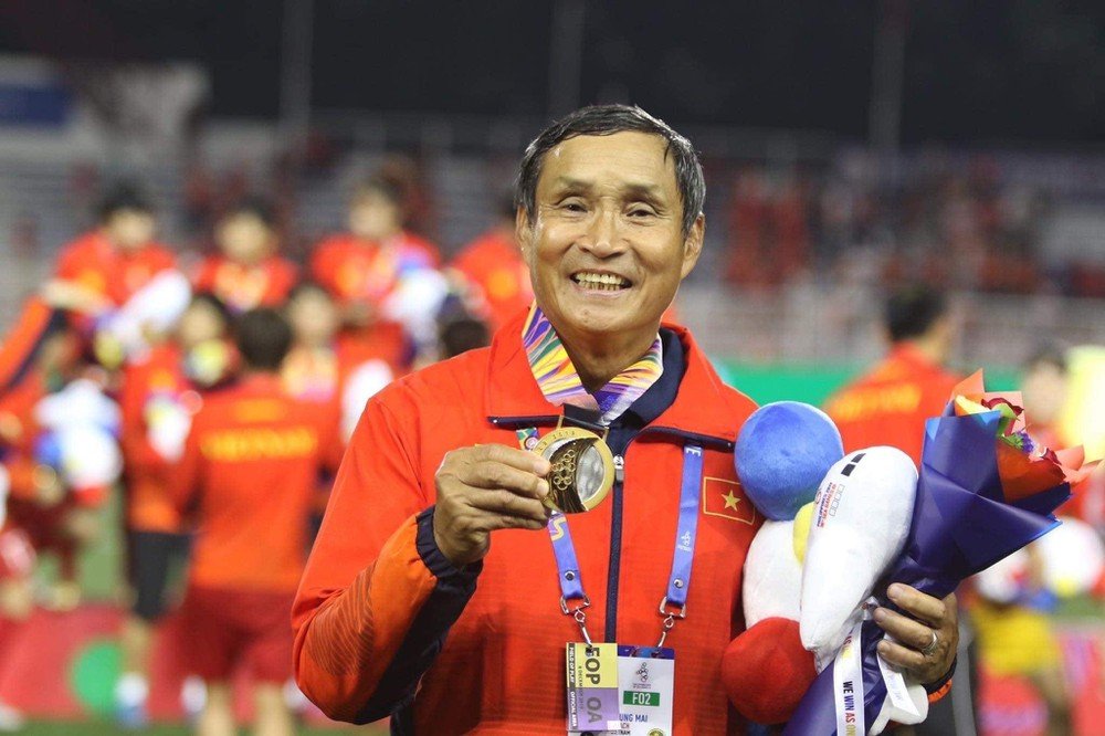 nguoi-tham-lang-trong-thanh-cong-cua-bong-da-viet-nam