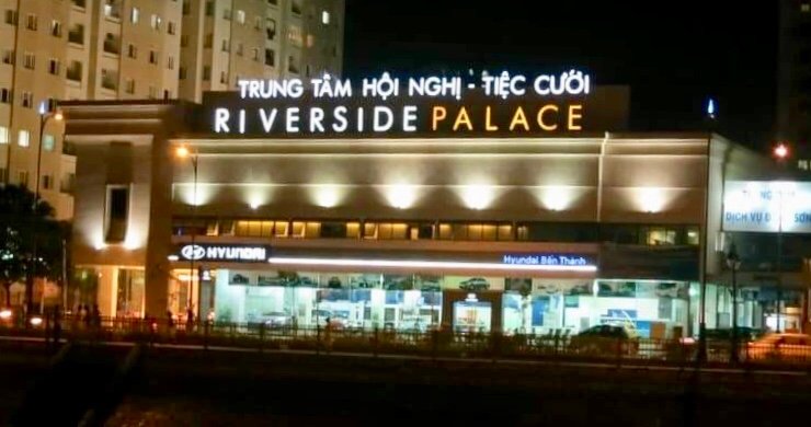 ong-chu-riverside-palace-la-ai-ma-coi-thuong-chinh-quyen-nhu-vay