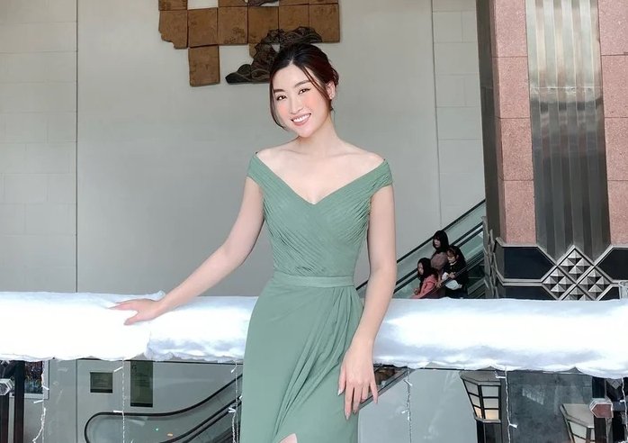 sao-viet-hom-nay-mc-quyen-linh-ke-ve-3-lan-suyt-chet-khi-dong-phim