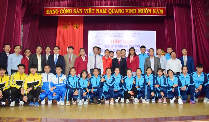 thua-thien-hue-khen-thuong-cho-cac-vdv-co-thanh-tich-cao-tai-sea-games-30