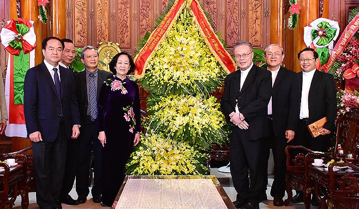 truong-ban-dan-van-trung-uong-chuc-mung-giang-sinh-tai-thua-thien-hue