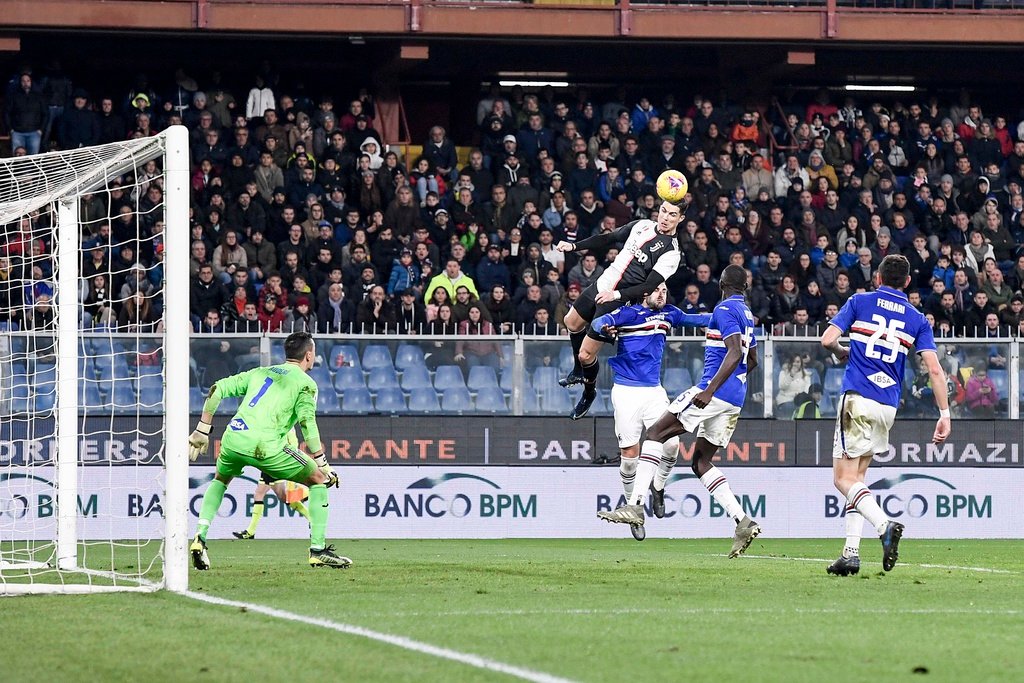 ronaldo-bat-cao-26m-trong-15-giay-de-ghi-ban-dua-juventus-len-dinh-serie-a