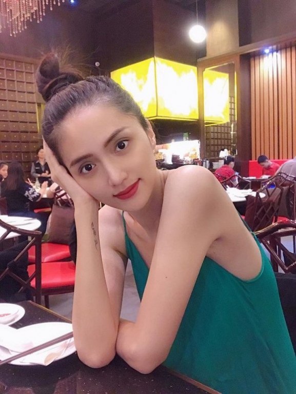 Hương Giang bị nhận xét quá gầy trong ảnh mới. 
