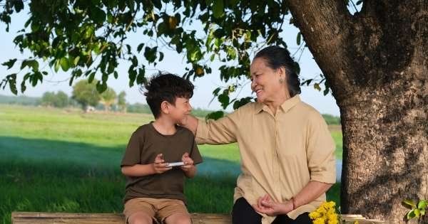 son-tung-m-tp-tung-video-chao-xuan-2020-voi-loi-nhan-nhu-hay-cu-la-chinh-minh