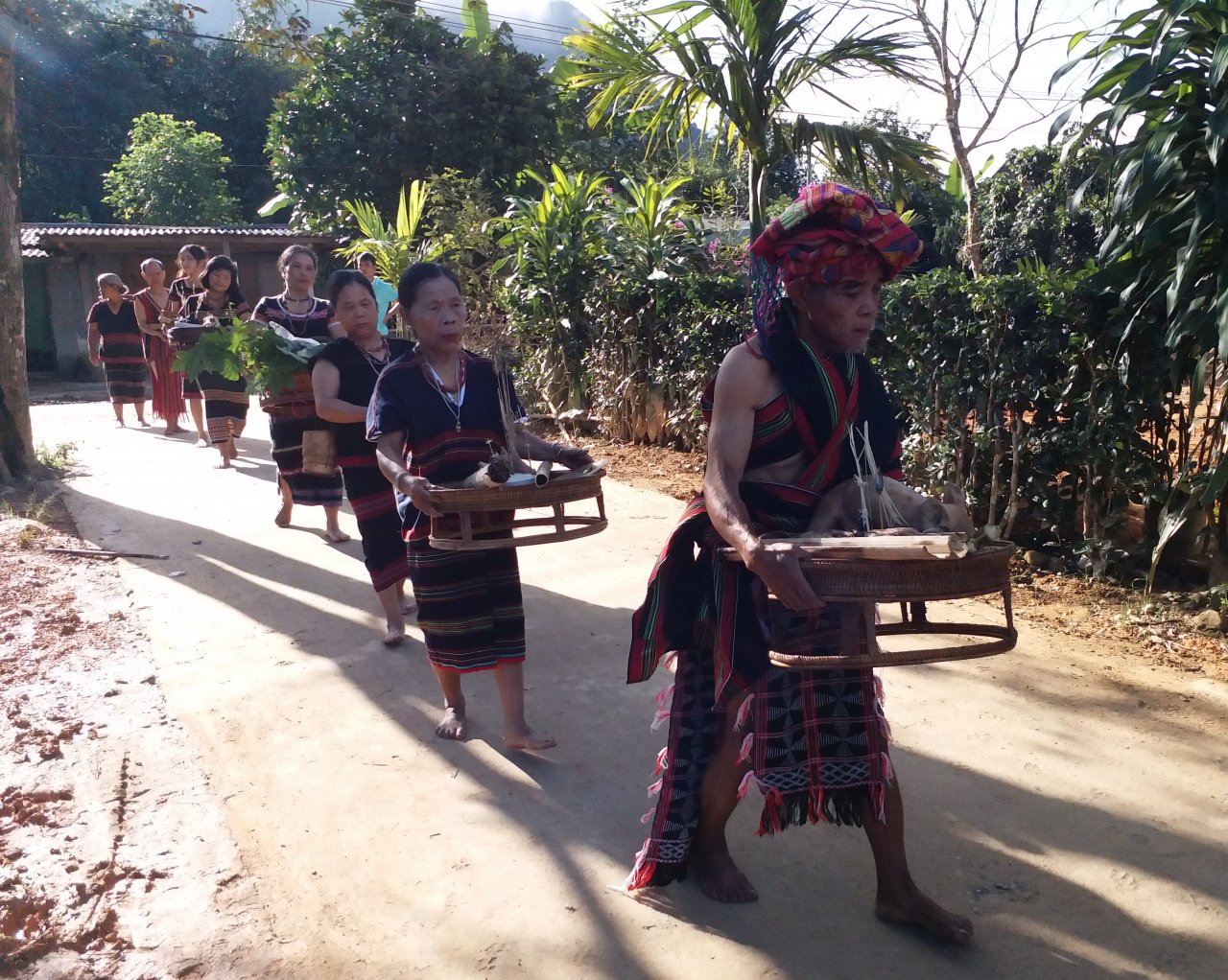 le-hoi-mung-lua-moi-duoc-dua-vao-danh-muc-di-san-van-hoa-phi-vat-the-quoc-gia