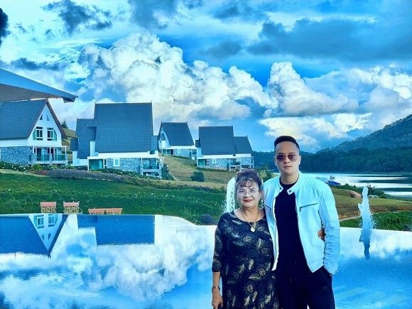 Cao Thái Sơn chúc mừng sinh nhật mẹ: 