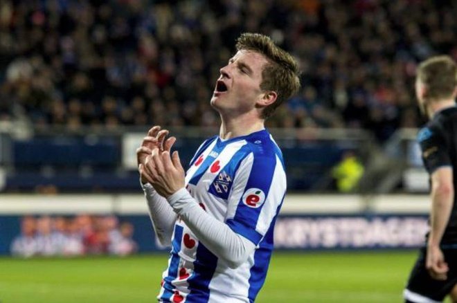 sau-man-ra-mat-lich-su-doan-van-hau-lai-ngoi-du-bi-o-sc-heerenveen